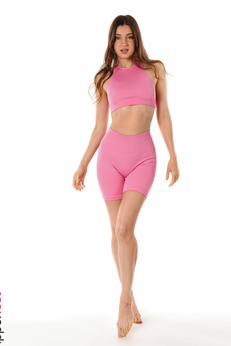 Кира, 18 лет, 5 размер груди